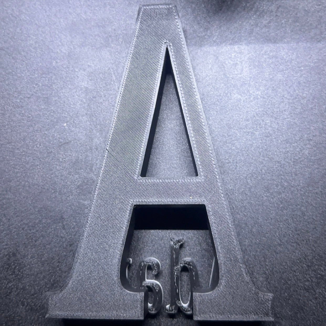 CUSTOM INITIAL & NAME SIGN