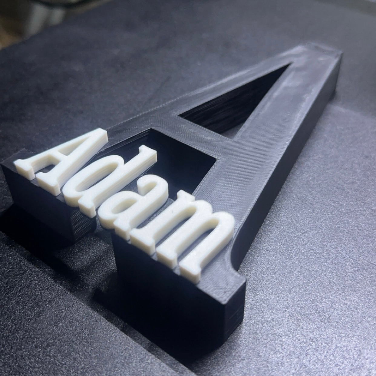 CUSTOM INITIAL & NAME SIGN